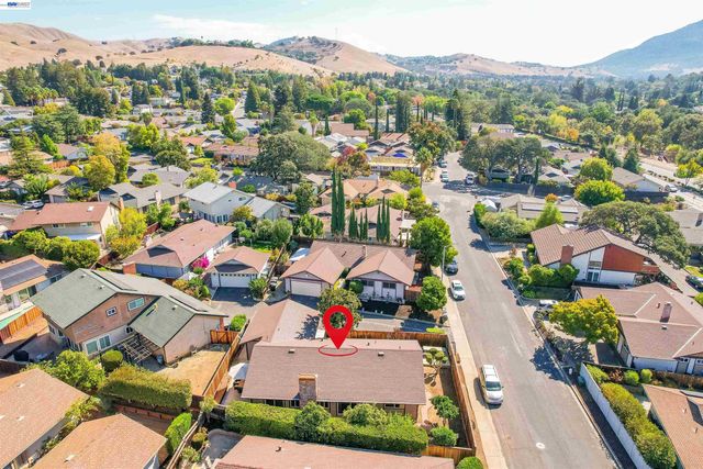 5551 Guadalupe Ct, Concord, CA 94521