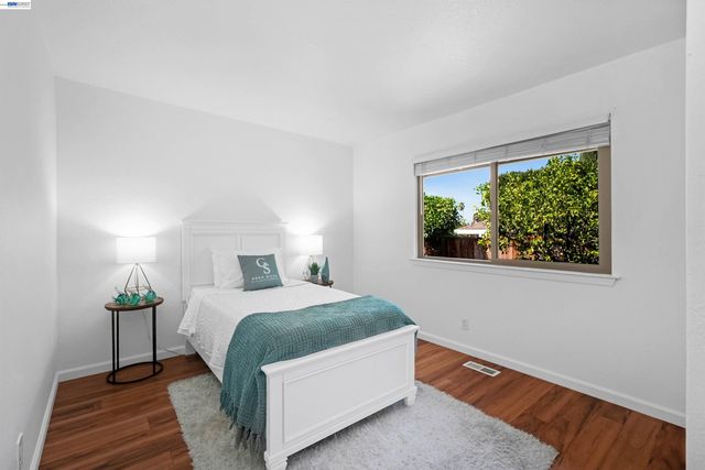 5551 Guadalupe Ct, Concord, CA 94521