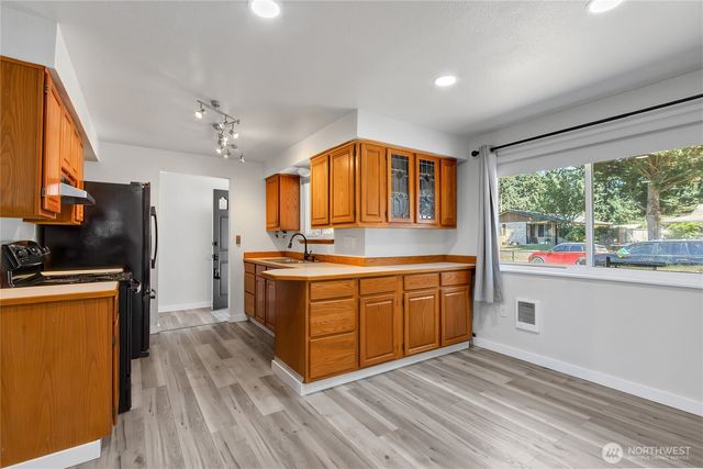 6902 157th Street Ct E, Puyallup, WA 98375