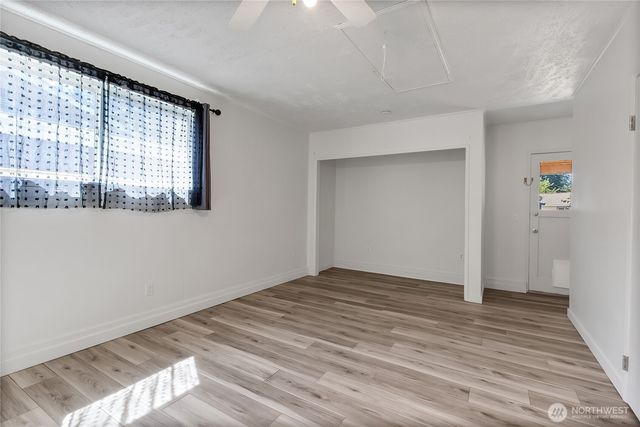 6902 157th Street Ct E, Puyallup, WA 98375