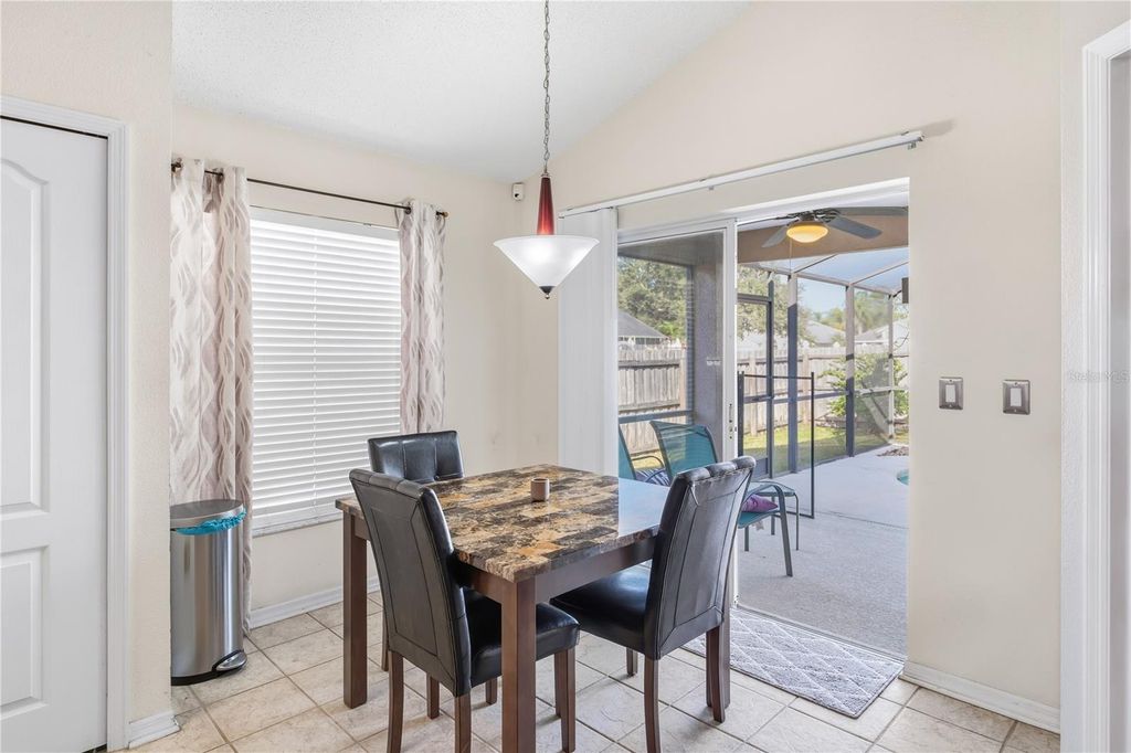 Image 11 of property listing at 13107 HEMING WAY, Orlando, FL 32825