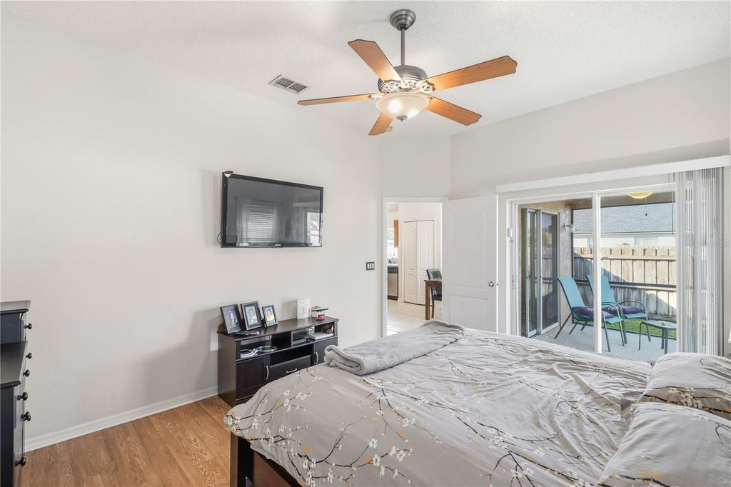 Image 13 of property listing at 13107 HEMING WAY, Orlando, FL 32825