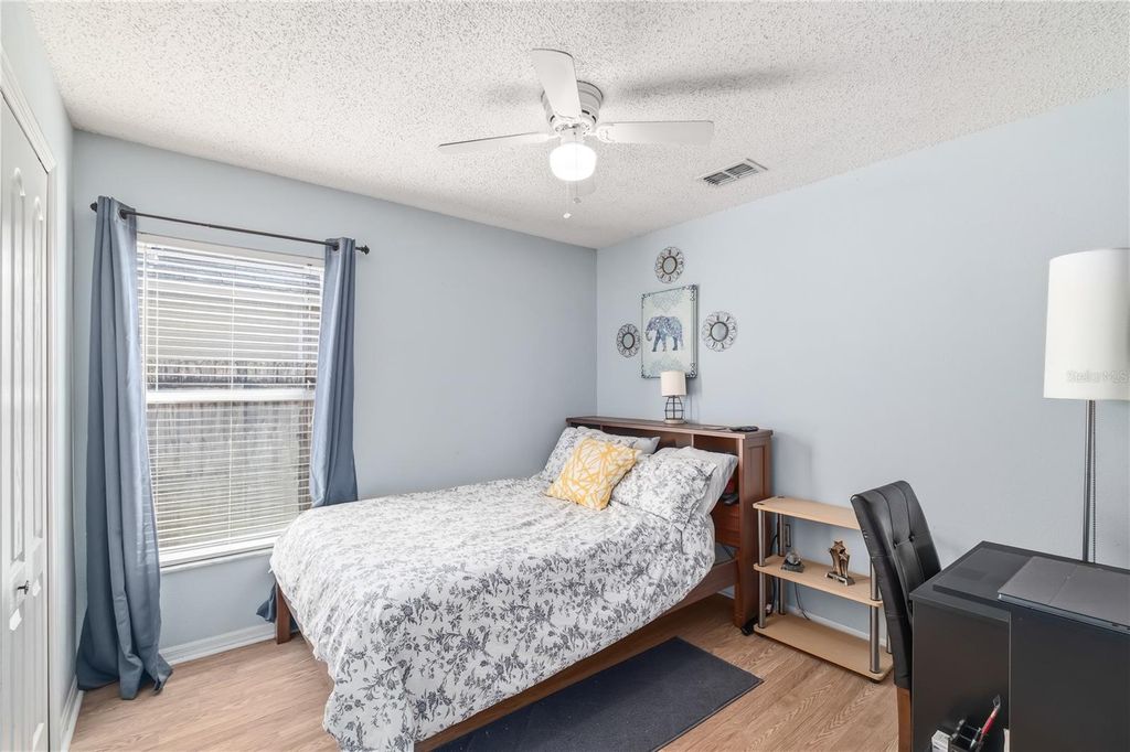 Image 18 of property listing at 13107 HEMING WAY, Orlando, FL 32825