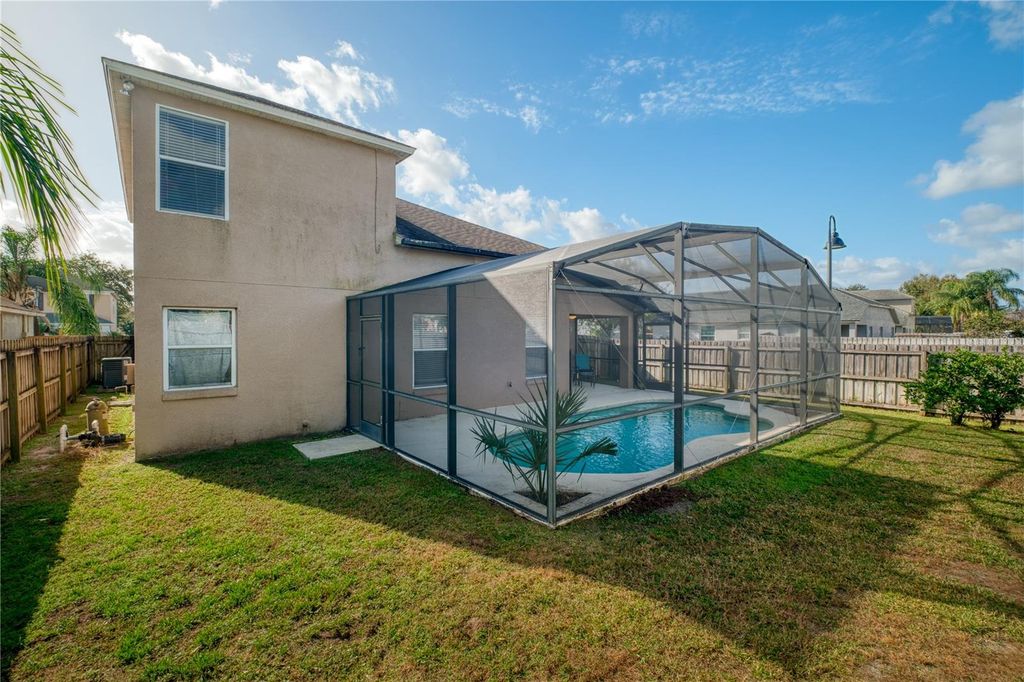 Image 23 of property listing at 13107 HEMING WAY, Orlando, FL 32825