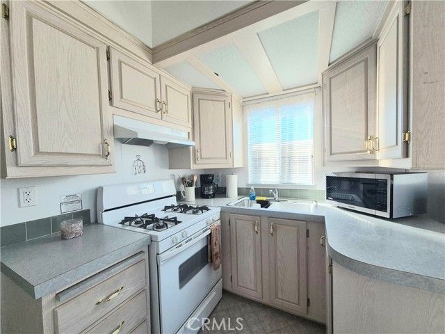 1357 Sierra Drive, San Jacinto, CA 92583