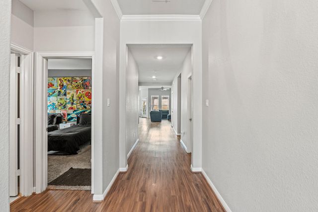 708 Hereford LOOP, Hutto, TX 78634
