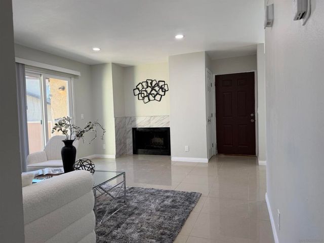 621 R Ave 24, National City, CA 91950