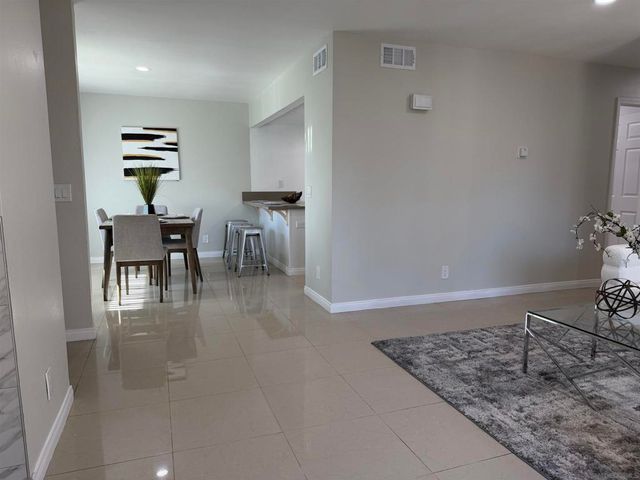 621 R Ave 24, National City, CA 91950