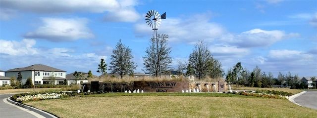 33325 BINDING TIES LANE, Wesley Chapel, FL 33545