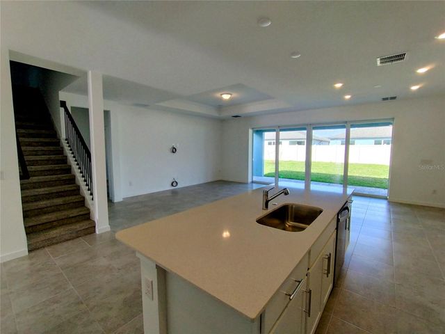 33325 BINDING TIES LANE, Wesley Chapel, FL 33545