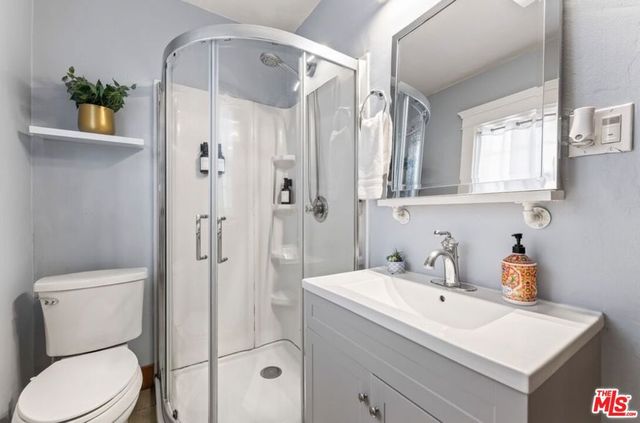 736 Redondo Avenue, Long Beach, CA 90804