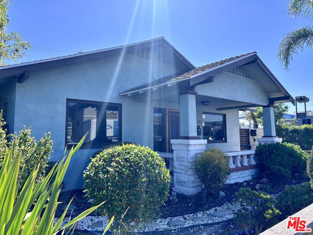 736 Redondo Avenue, Long Beach, CA 90804