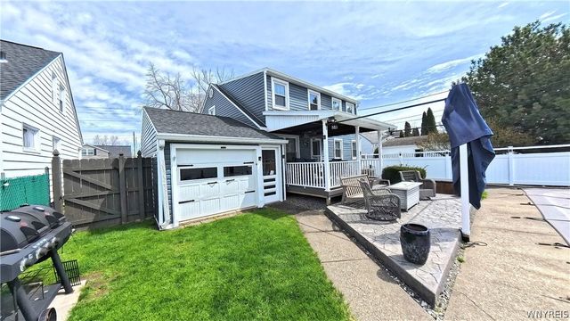 666 Evergreen Drive, Tonawanda, NY 14150