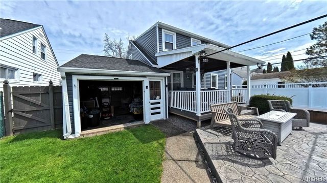 666 Evergreen Drive, Tonawanda, NY 14150
