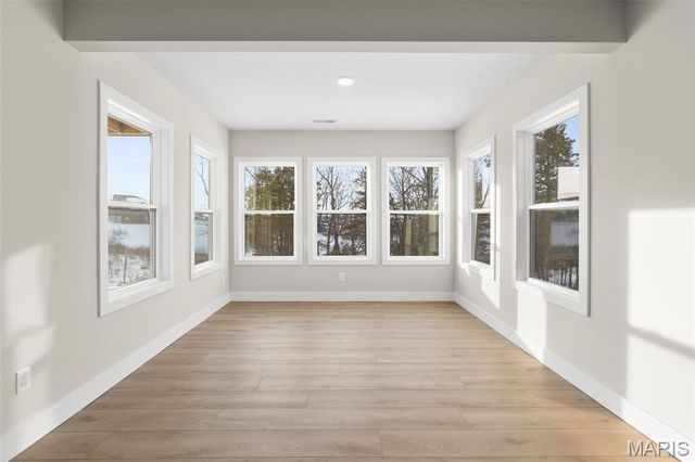 2409 Fiddler's Close Road 111 STB, Washington, MO 63090