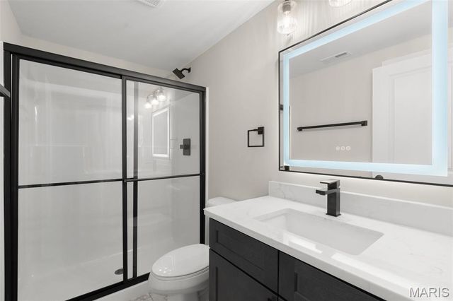 2409 Fiddler's Close Road 111 STB, Washington, MO 63090