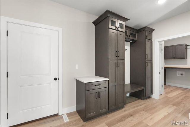 2409 Fiddler's Close Road 111 STB, Washington, MO 63090