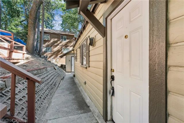 787 Sierra Vista, Twin Peaks, CA 92391