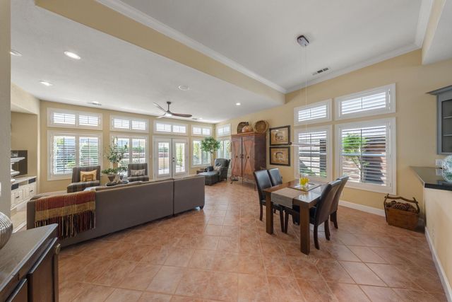 3212 NEW LONDON Ln, Modesto, CA 95355