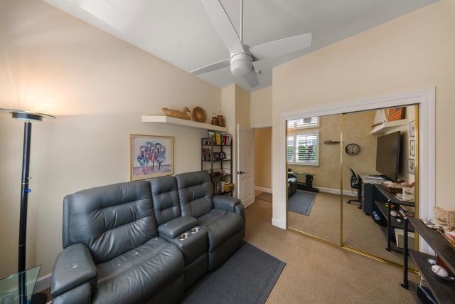 3212 NEW LONDON Ln, Modesto, CA 95355