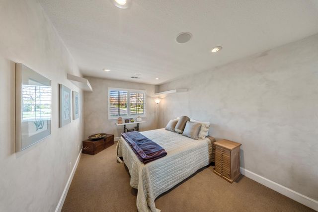 3212 NEW LONDON Ln, Modesto, CA 95355