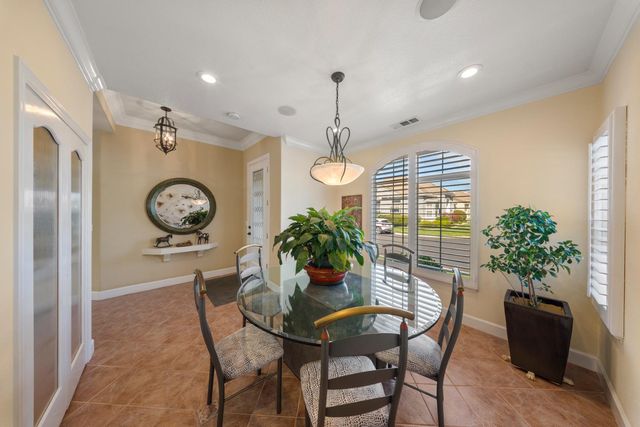 3212 NEW LONDON Ln, Modesto, CA 95355