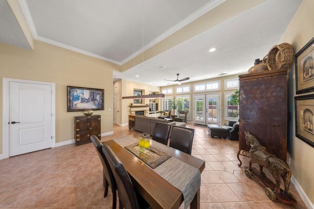 3212 NEW LONDON Ln, Modesto, CA 95355