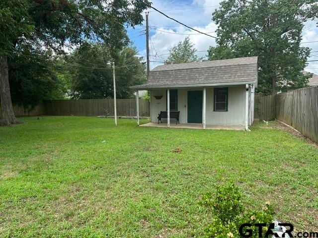 5009 Vicksburg St, Tyler, TX 75703