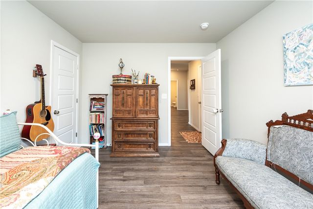 1633 Ace Avenue, Gentry, AR 72734