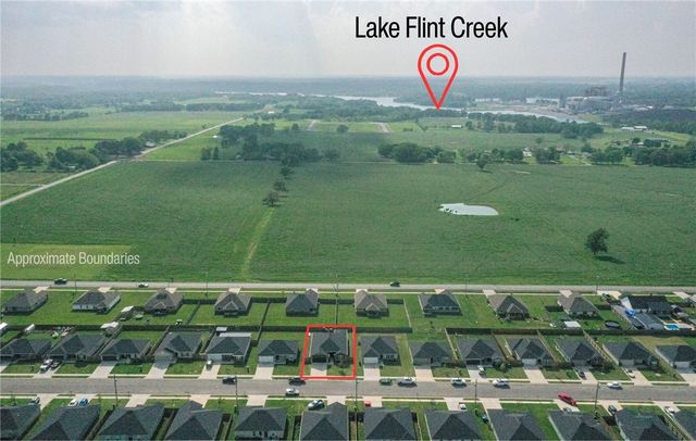 1633 Ace Avenue, Gentry, AR 72734