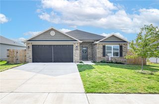 1633 Ace Avenue, Gentry, AR 72734