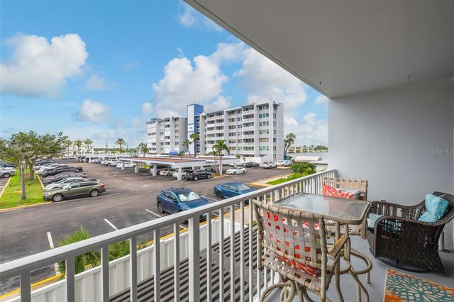 450 TREASURE ISLAND CAUSEWAY 201, Treasure Island, FL 33706
