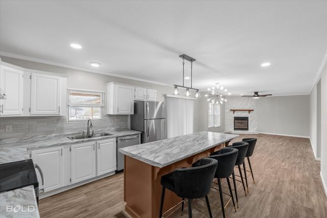 241 Longhorn Drive, Bossier City, LA 71112