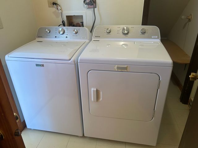 626 Terry Court A, Roselle, IL 60172