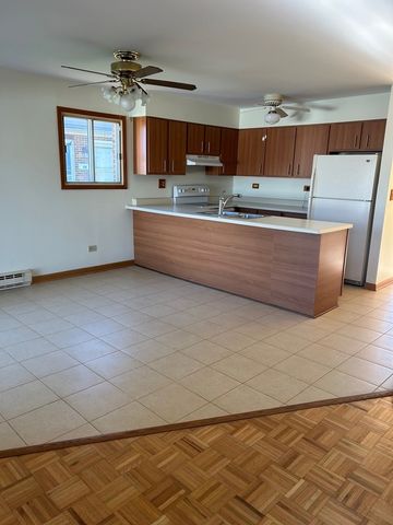 626 Terry Court A, Roselle, IL 60172