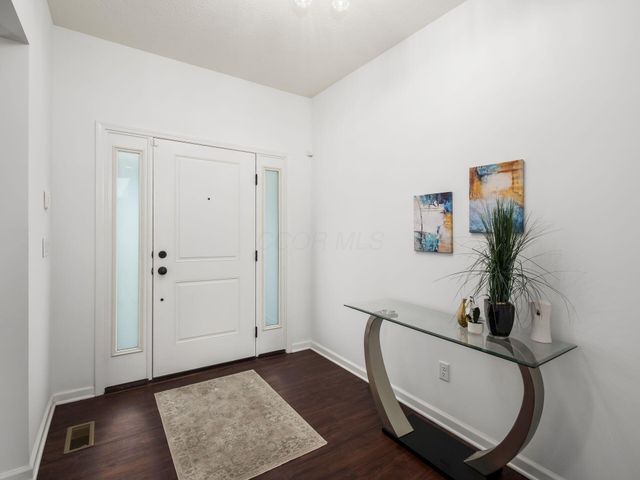 5569 Hibbing Lane, Lewis Center, OH 43035
