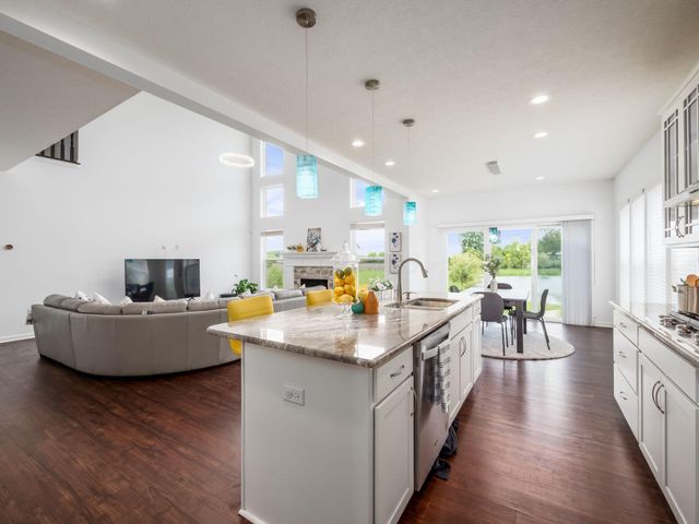 5569 Hibbing Lane, Lewis Center, OH 43035