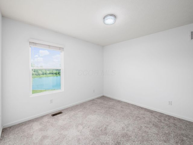 5569 Hibbing Lane, Lewis Center, OH 43035