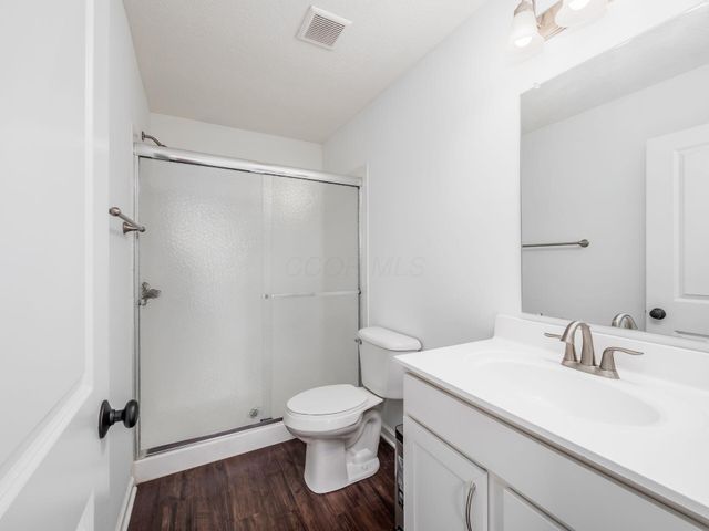 5569 Hibbing Lane, Lewis Center, OH 43035