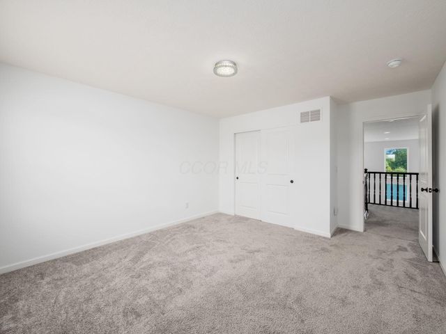 5569 Hibbing Lane, Lewis Center, OH 43035