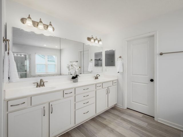 5569 Hibbing Lane, Lewis Center, OH 43035