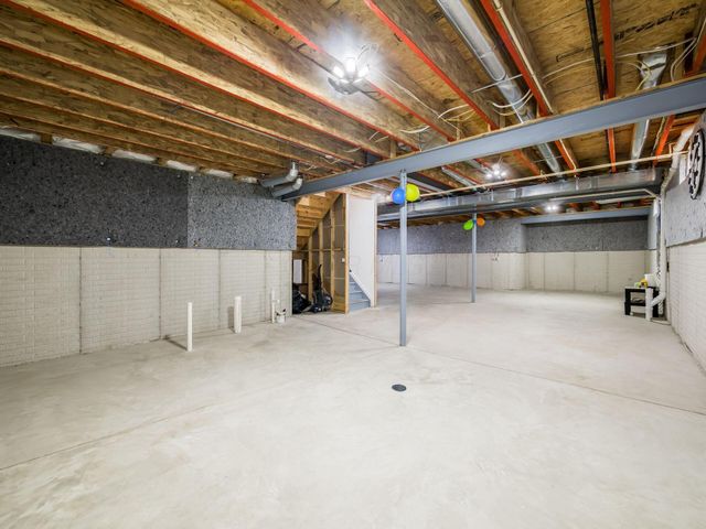 5569 Hibbing Lane, Lewis Center, OH 43035
