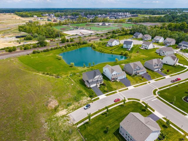 5569 Hibbing Lane, Lewis Center, OH 43035