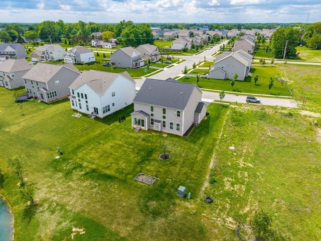 5569 Hibbing Lane, Lewis Center, OH 43035