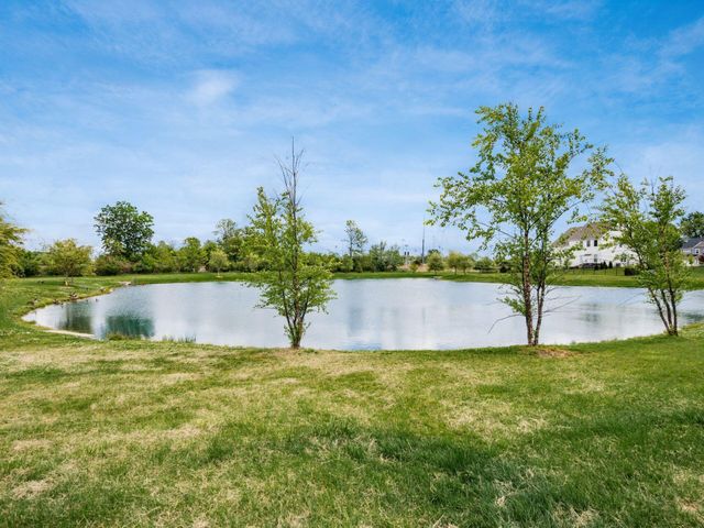 5569 Hibbing Lane, Lewis Center, OH 43035