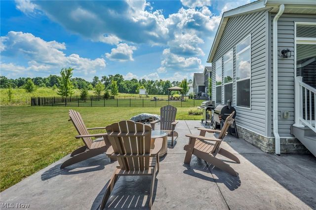 344 Heatherby NE, Hartville, OH 44632