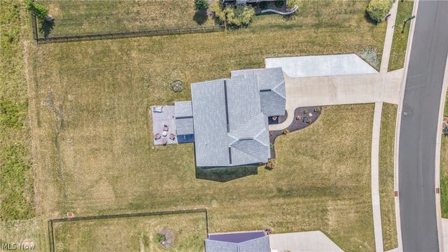 344 Heatherby NE, Hartville, OH 44632