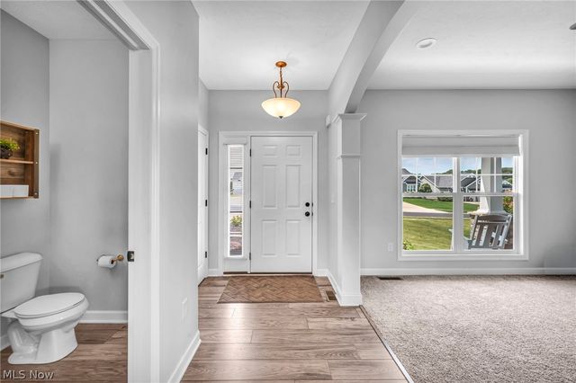 344 Heatherby NE, Hartville, OH 44632