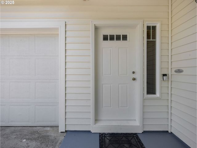 38648 BARLOW Pkwy, Sandy, OR 97055