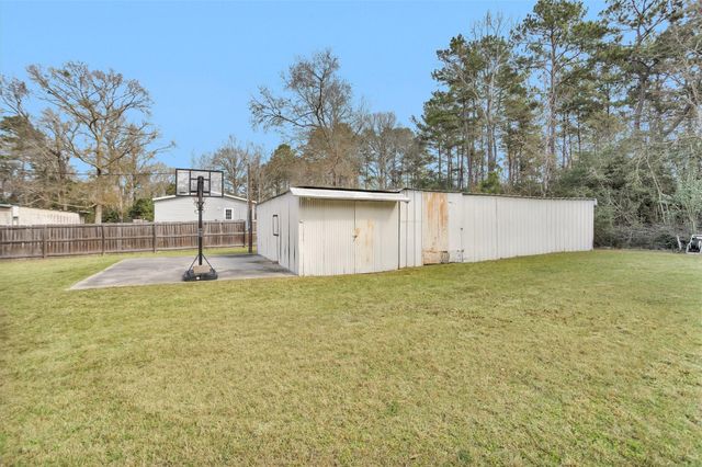 14604 Hasara Lane, Willis, TX 77378